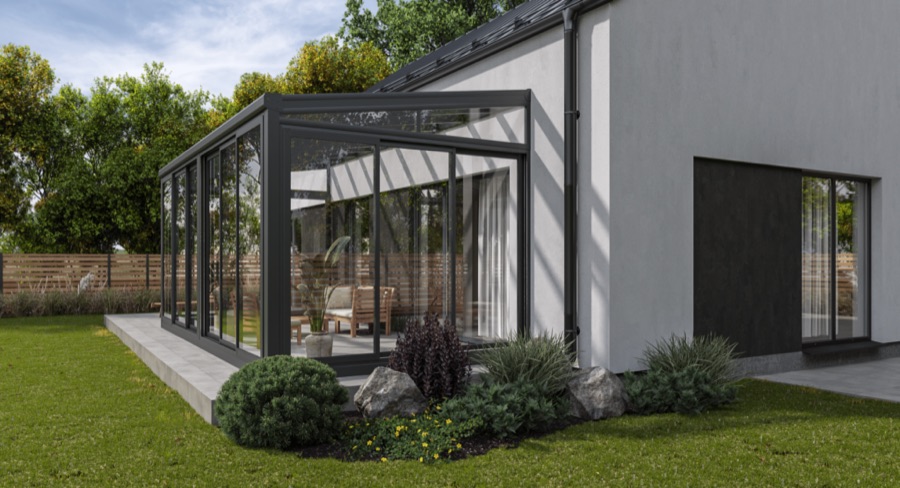 Kaltwintergarten mit seitlicher Verglasung